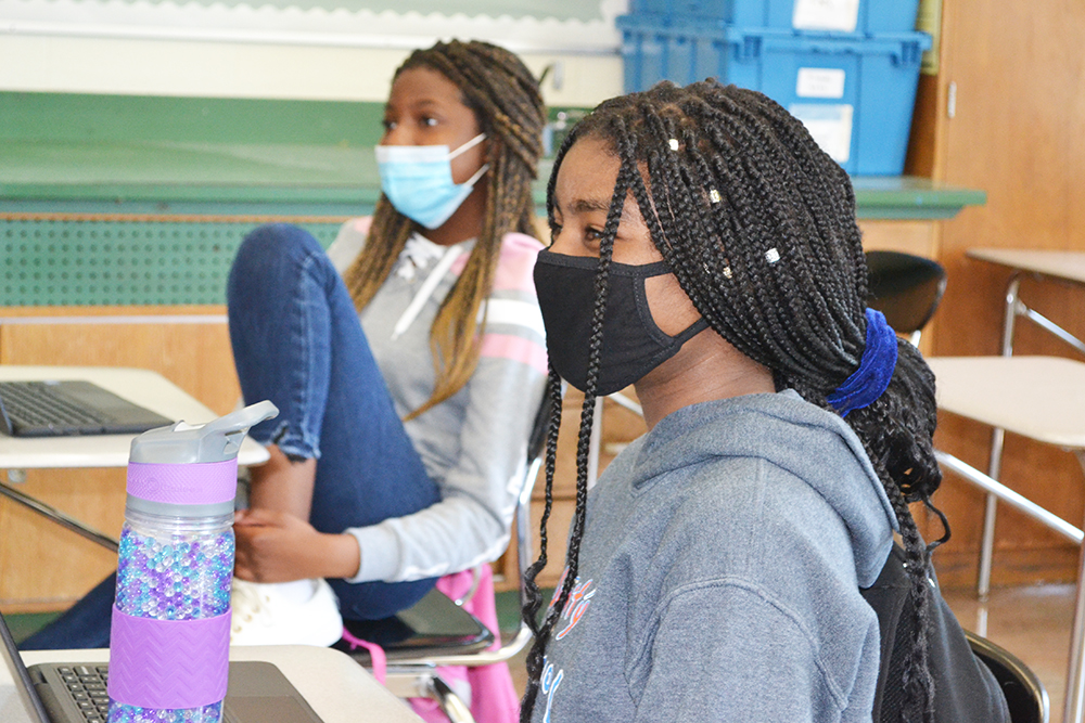 Franklin 7th graders enjoy Michaela Horn's presentation.